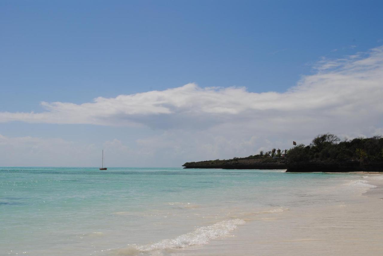 جامبياني Villa Sunshine المظهر الخارجي الصورة